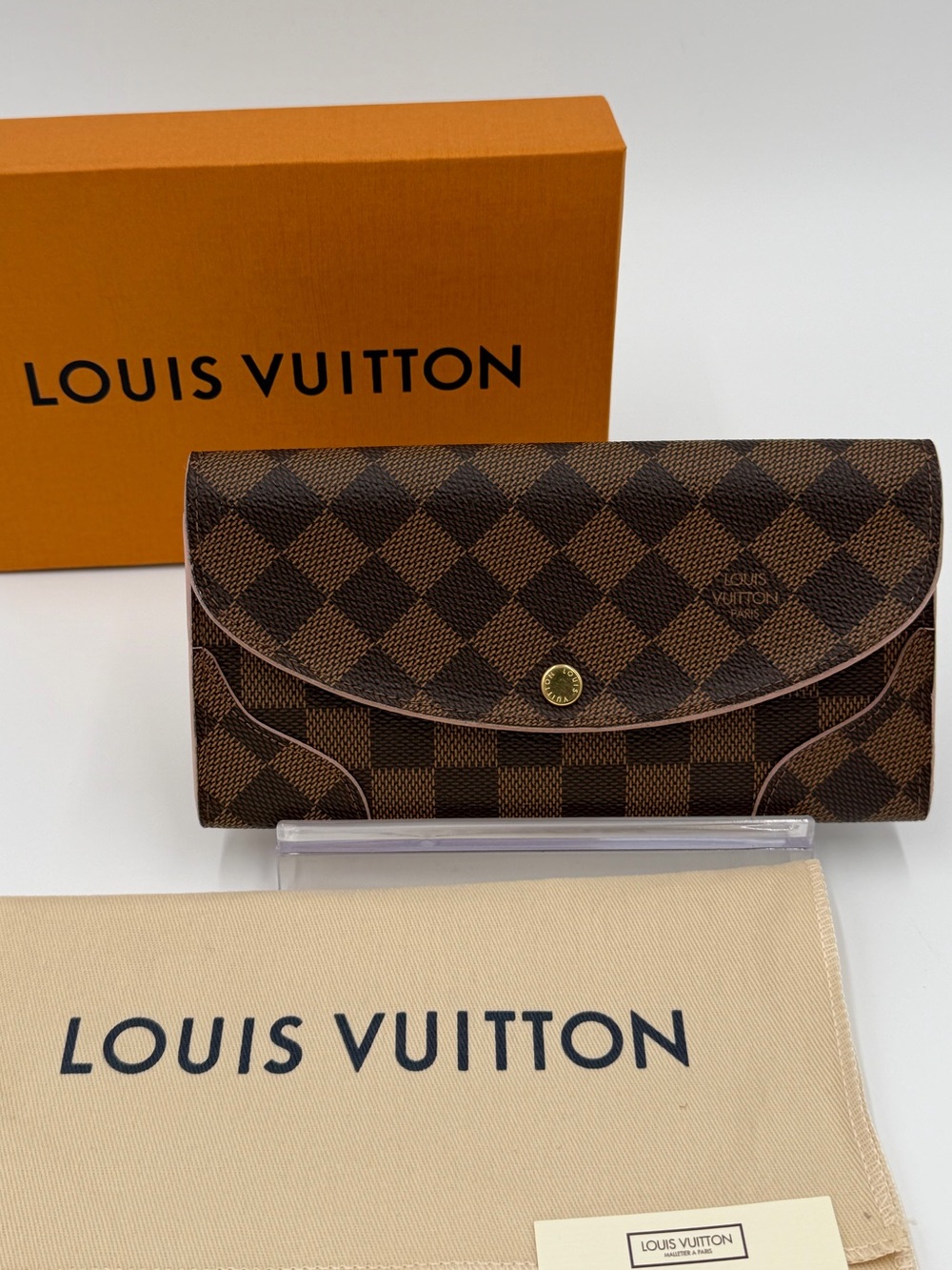 🤎🩷LV Caissa Wallet Damier Ebene and Pink Full Set Box Dust Bag & Entrupy COA